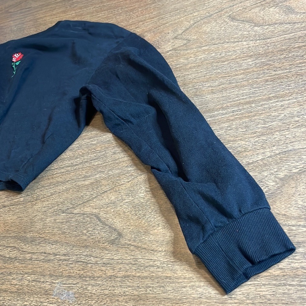 H&M Cropped Sweatshirt‎ - Picture 7 of 9